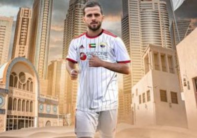 نجم برشلونة ينتقل للشارقة الإماراتي