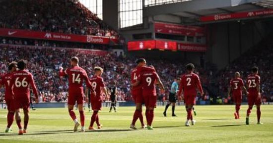 تعرف على تشكيل ليفربول أمام نابولي 