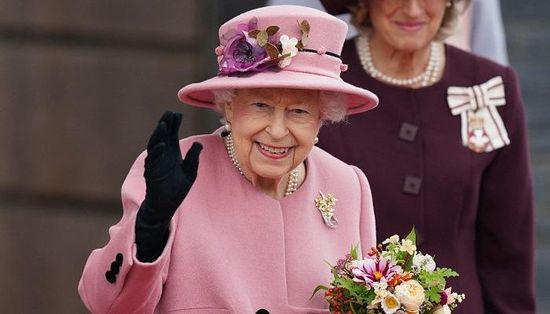 نقل جثمان الملكة إليزابيث من اسكتلندا إلى لندن غدًا