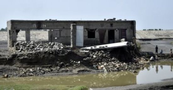 وفاة 36 شخصًا جراء فيضانات في باكستان