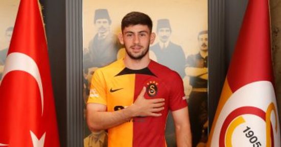 جالاتا سراي يضم اللاعب يوسف ديمير