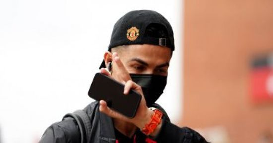 رونالدو ينعي الملكة إليزابيث بكلمات مؤثرة