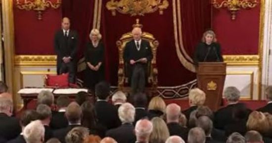 الانضمام البريطاني يصدر 8 قرارات فور تنصيب تشارلز