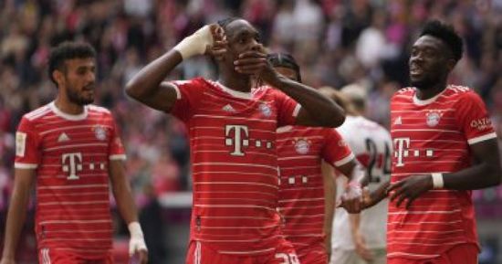 بايرن ميونخ ينهي الشوط الأول أمام شتوتجارت متقدمًا بهدف