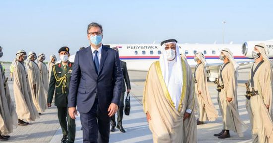 رئيس صربيا يصل الإمارات في زيارة رسمية