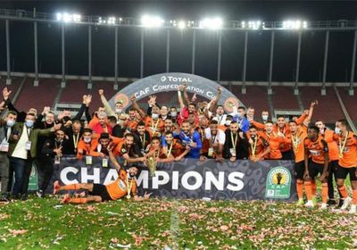 نهضة بركان يتوج بطلًا لكأس السوبر الأفريقي