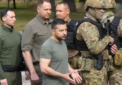 زيلينسكي: الجيش الروسي الخيار الصائب بالفرار