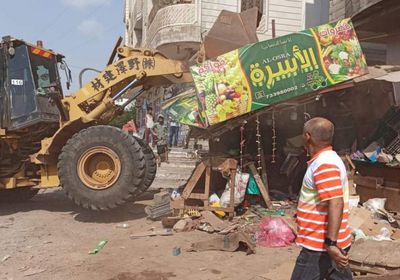 مأمور المنصورة يرفض التهاون مع التعديات والعشوائيات