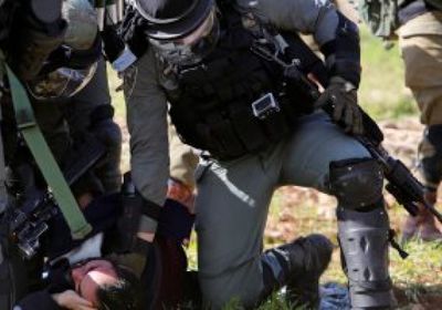 اعتقال 23 فلسطينيًا بواسطة قوات الاحتلال الإسرائيلي