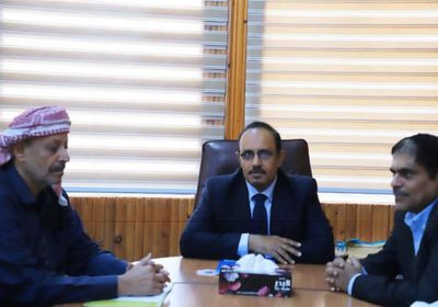 محافظ حضرموت يؤكد تبنيه مطالب أبناء الوادي