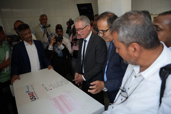 دعم وزارة الصحة بـ 42 ثلاجة لحفظ اللقاحات