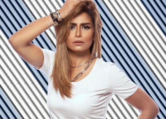 الفنانة المصرية منة فضالي تتراجع عن اعتزالها التمثيل