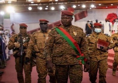 رئيس بوركينا فاسو يقيل وزير الدفاع بسبب الهجمات الإرهابية
