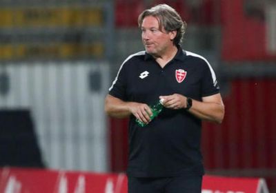 &nbsp;مونزا الإيطالي يقيل مدربه بعد الهزائم المتكررة