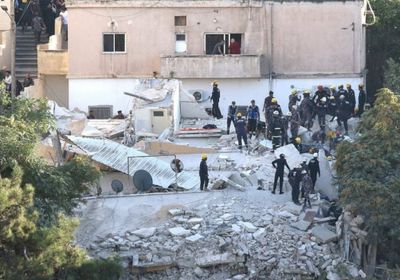 مصرع 5 أشخاص في انهيار مبنى بالأردن