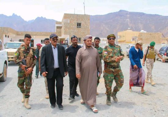 محافظ سقطرى يتفقد إدارة أمن حديبو