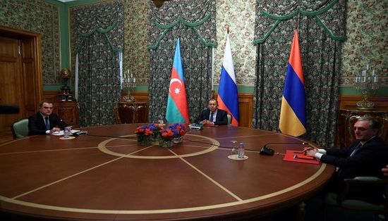 أرمينيا وأذربيجان تتفقان على وقف إطلاق النار