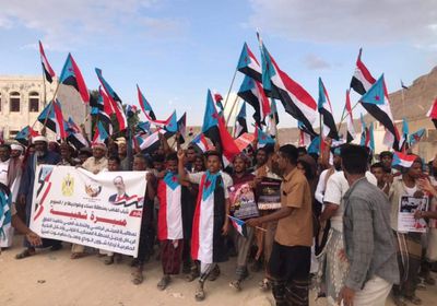 جماهير سناء تنضم إلى حراك وادي حضرموت لتنفيذ اتفاق الرياض (صور)