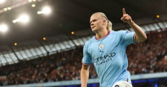 هالاند يفوز بجائزة لاعب شهر أغسطس