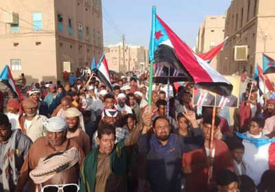 مسيرات غضب في القطن للمطالبة بطرد "العسكرية الأولى"