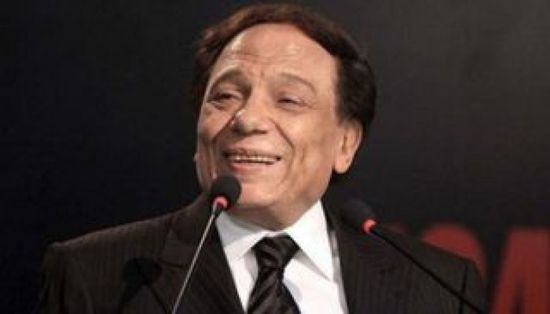 إعلامي مصري: عادل إمام مصاب بمرض خطير يمنعه عن التمثيل