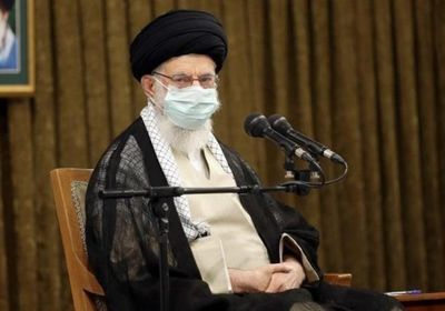 صحيفة أمريكية: "خامنئي" يصارع الموت  