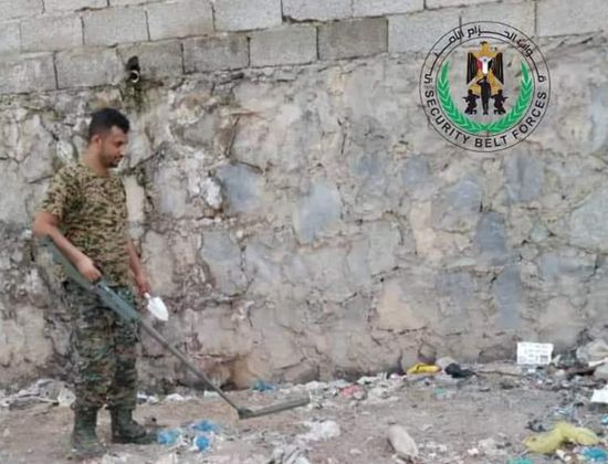 انفجار لغم أفراد في طفلين بالمنصورة.. "ألقوه بالحجارة"