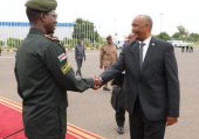 "البرهان" يغادر إلى لندن للعزاء في إليزابيث