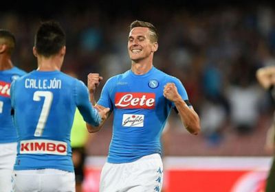 نابولي يحقق فوزًا مثيرًا على ميلان بالدوري الإيطالي