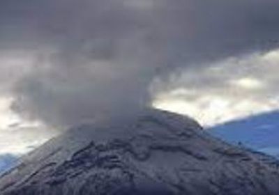 ثوران بركان بيتون دى لا فورنيز في فرنسا