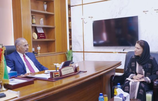 الزٌبيدي يطالب فريدريش إيبرت بتكثيف برامجها الإنسانية