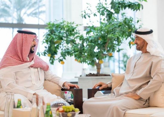 خالد بن سلمان يجري مباحثات مع رئيس الإمارات