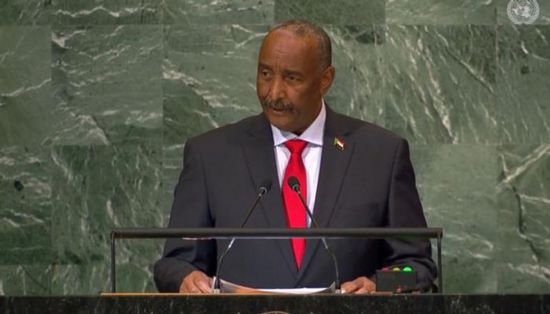 البرهان يتعهد بالتحول الديمقراطي في السودان