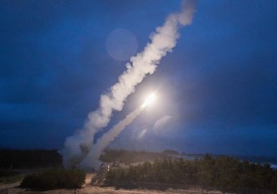 كوريا الشمالية تطلق صاروخًا بالستيًا في بحر الشرق