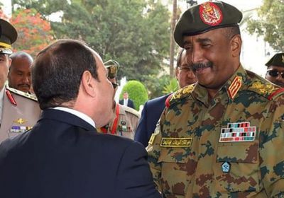 البرهان يعود إلى الخرطوم عقب زيارة قصيرة لمصر