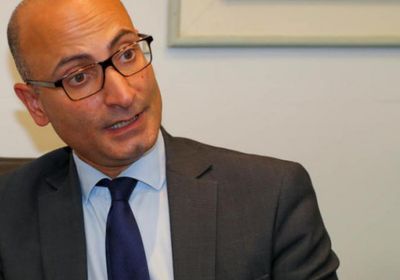 سفير فرنسا يطالب الحوثيين بوقف العنف