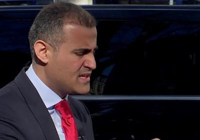 سفير يمني يشارك في إساءات للتحالف العربي.. ما القصة؟