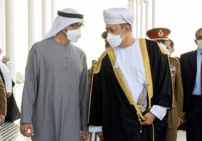 رئيس دولة الإمارات يصل إلى سلطنة عمان