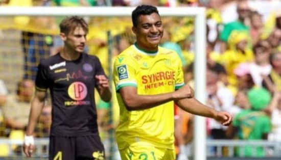 مصطفى محمد يحصد أول جائزة بالدوري الفرنسي