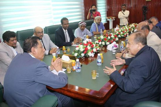 فريق الحوار الجنوبي يلتقي محافظ المهرة