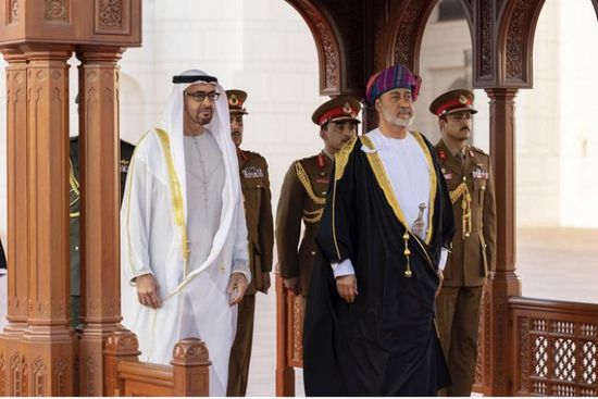 قرقاش: الاحتفاء بزيارة محمد بن زايد إلى عُمان ملموس في كل التفاصيل