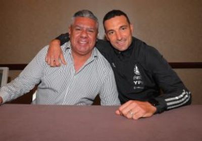 سكالوني يستمر مع الأرجنتين حتى عام 2026