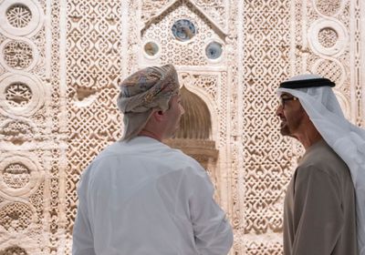الشيخ محمد بن زايد يزور المتحف الوطني في عمان