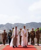 قرقاش: زيارة محمد بن زايد إلى عمان حيوية وتعزز العلاقات