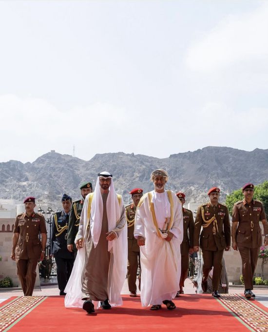 قرقاش: زيارة محمد بن زايد إلى عمان حيوية وتعزز العلاقات