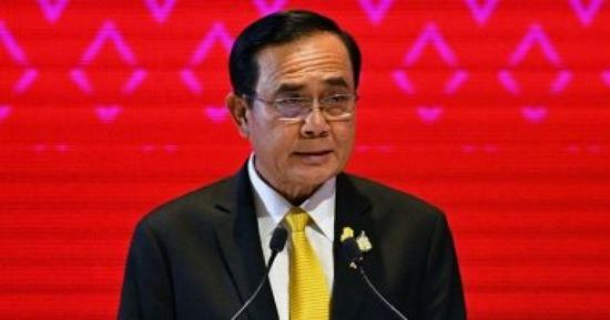 المحكمة الدستورية تقضي ببقاء رئيس وزراء تايلاند بمنصبه