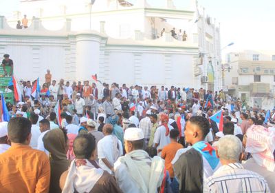 تصاعد الحراك الشعبي في وادي حضرموت.. وجماهير سيئون تطالب بتمكين النخبة