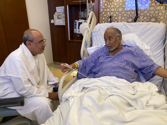 الكثيري يطمئن على الحالة الصحية لعبدالرحمن الجفري