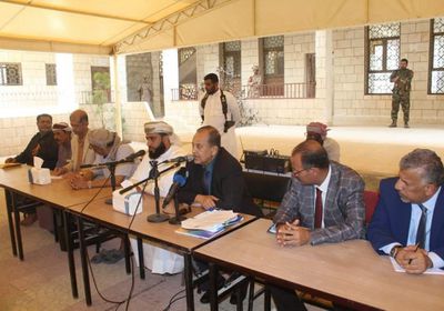 فريق الحوار الجنوبي يلتقي قيادات شعبية واجتماعية في حصوين