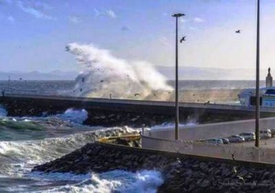 الرياح توقف حركة الملاحة بين ميناءين في المغرب